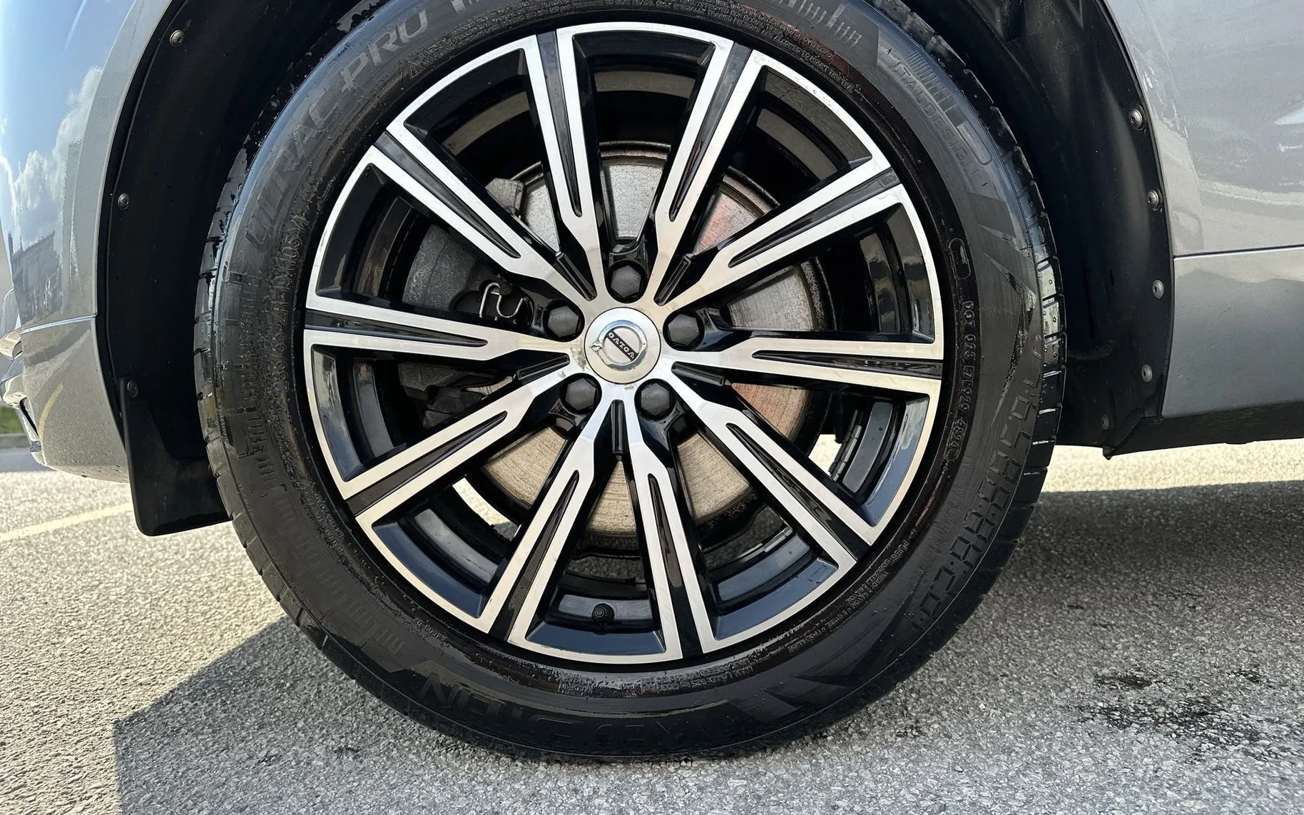 Notranja slika - Volvo XC60 - B4 D AUT Inscription AWD - 9