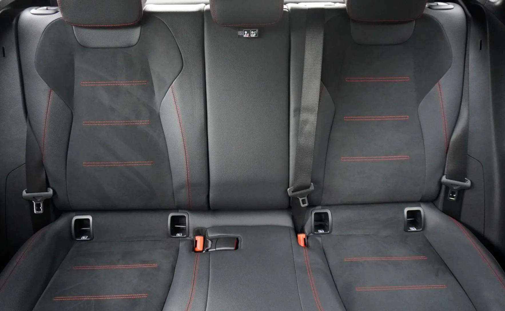 Zunanja slika - Mercedes-Benz GLA-Razred - GLA 200 AMG LINE - 12