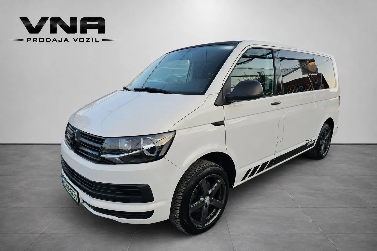 Zunanja slika - Volkswagen Multivan - 2.0 TDI DMR Comfortline - 1
