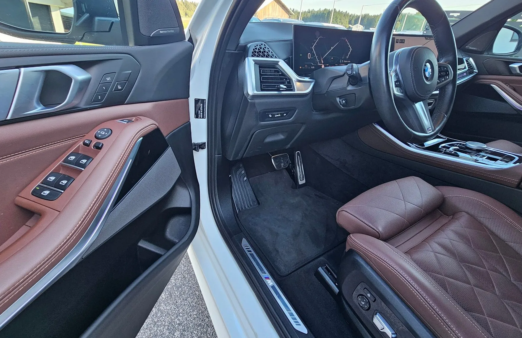Zunanja slika - BMW X5 - serija : xDrive40i Avt.- Le 49.000km-LED-22COL- HUD-KAM360 - 16