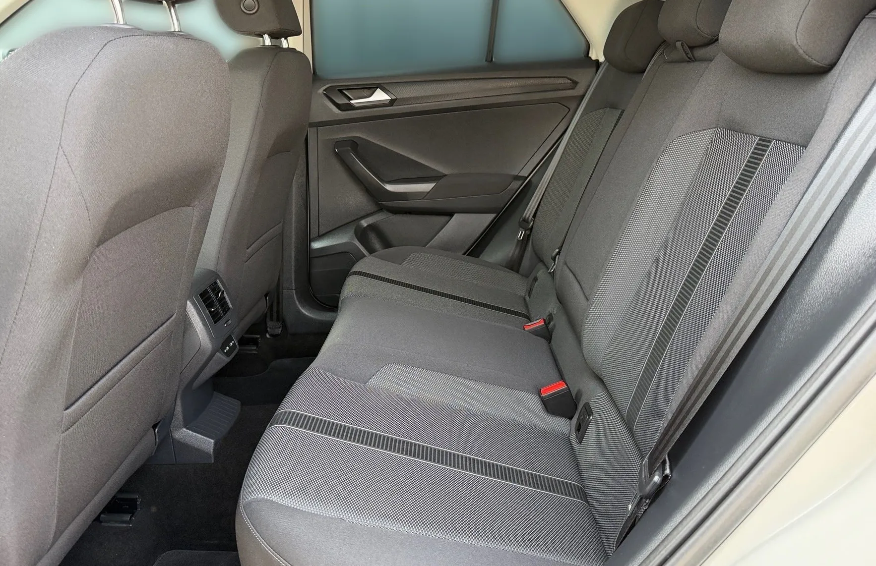 Zunanja slika - VW T-Roc - 1.0 TSI BMT Life-LED-PDC-AppConnect... - 11