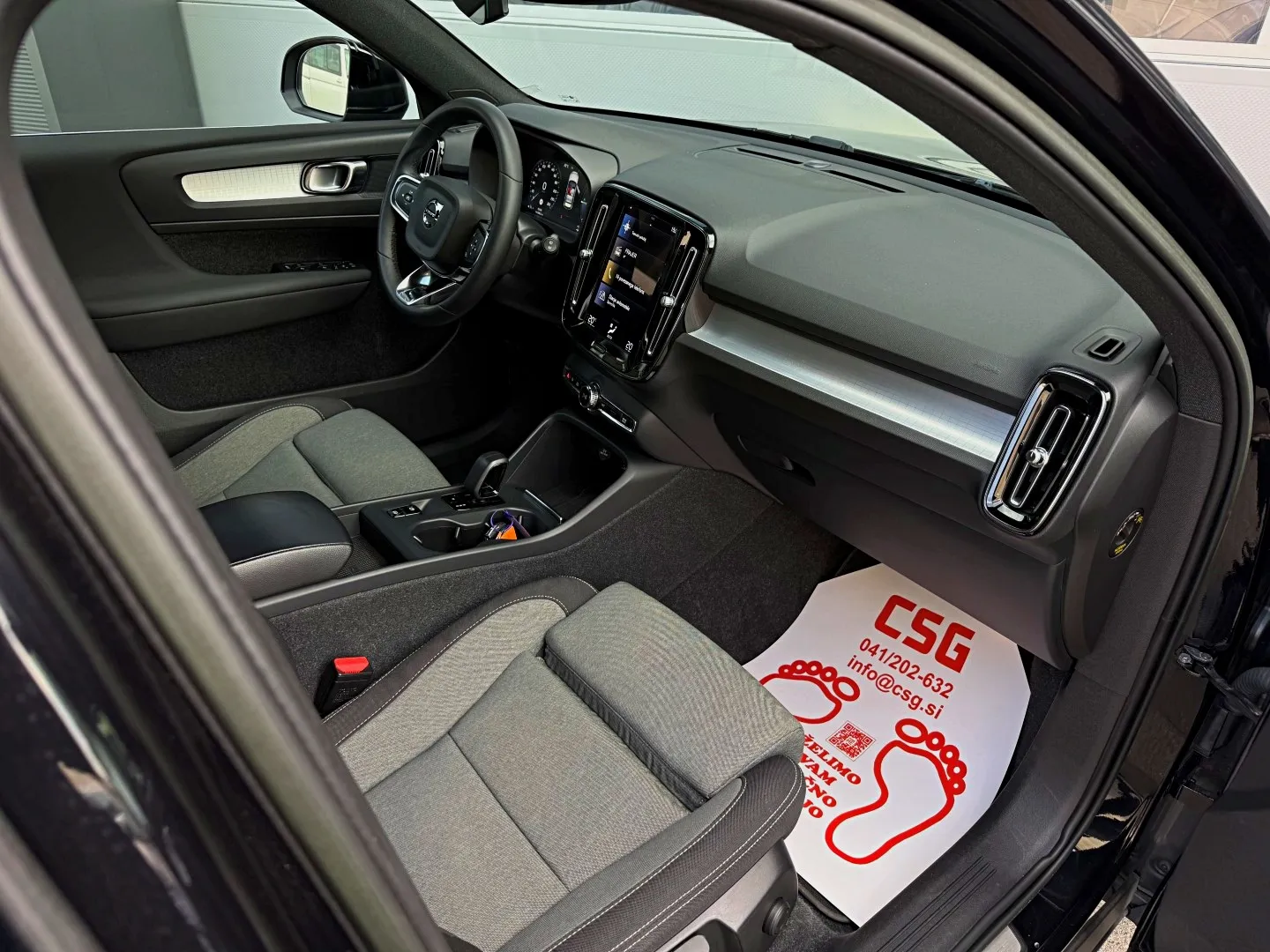 Zunanja slika - Volvo XC40 - T4 Recharge |novi model|LED|DAB|Keyless - 11