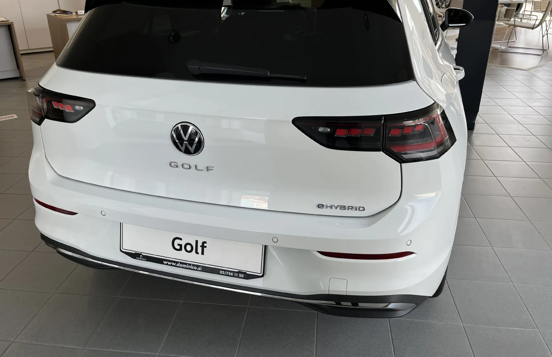 Zunanja slika - Volkswagen Golf - 1.5 eHybrid DSG Style 150kW - 204 KM - 3