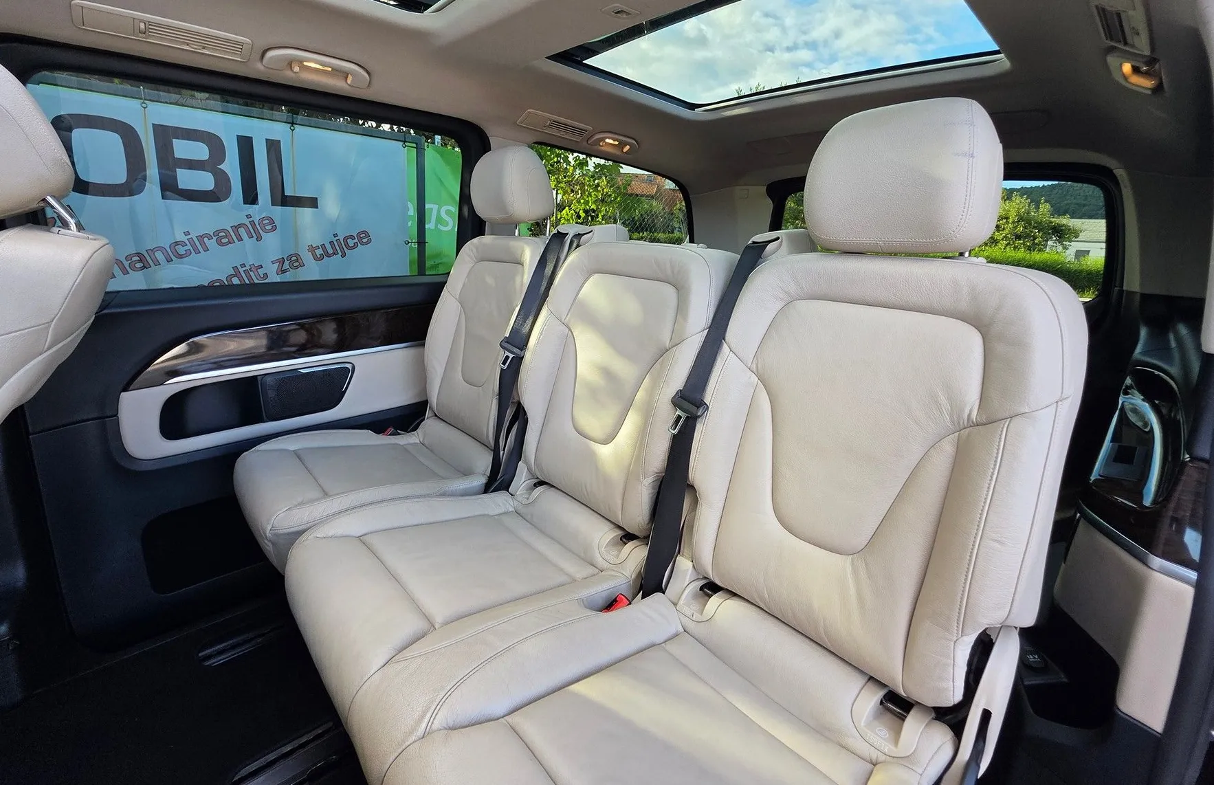 Zunanja slika - Mercedes-Benz V-Razred - V 250D 7 SEDEŽEV-LED-KAMERA-PANORAMA-ALU-ODLIČEN - 12