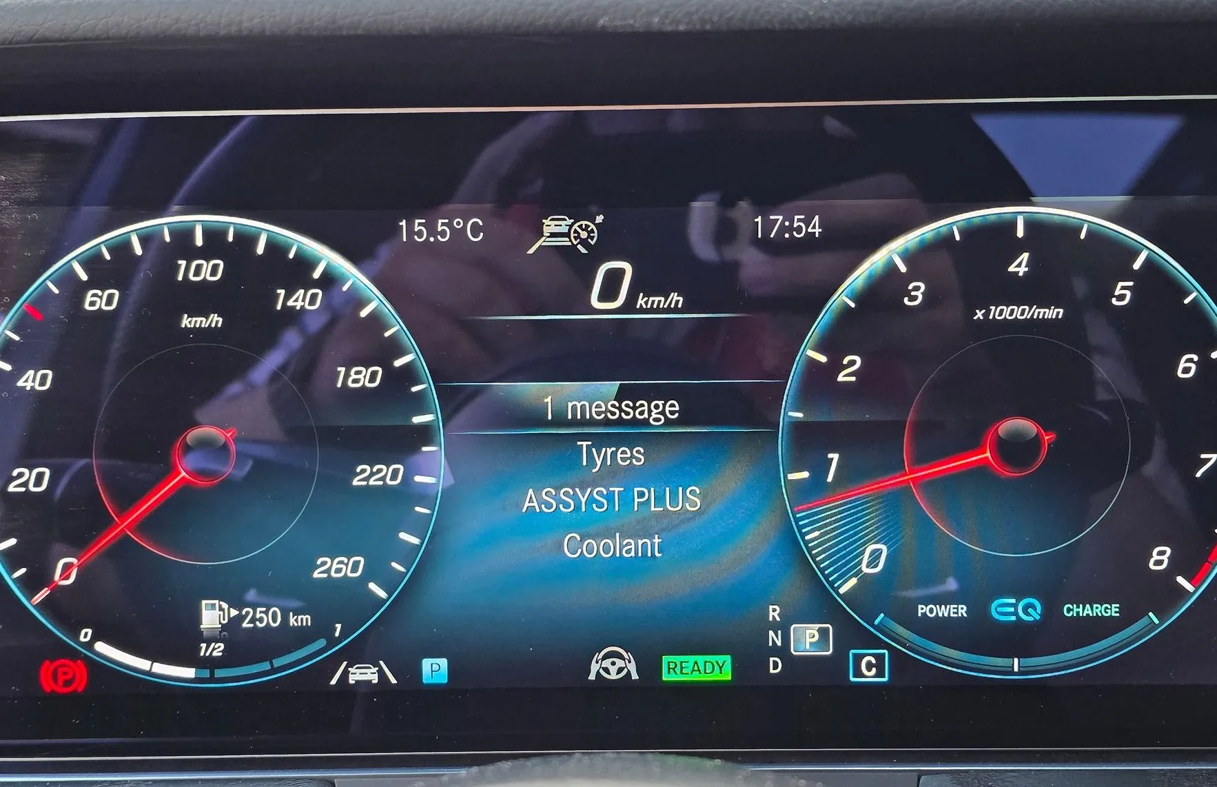 Zunanja slika - Mercedes-Benz E-Razred - E 300 AMG LINE LED-VIRTUAL-KAMERA-1.LASTNIK - 14