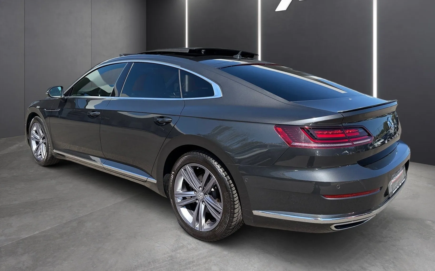 Zunanja slika - Volkswagen Arteon - 4motion 2.0 TDI R-Line DSG-DCC-Panorama-Vl.kljuka. - 4