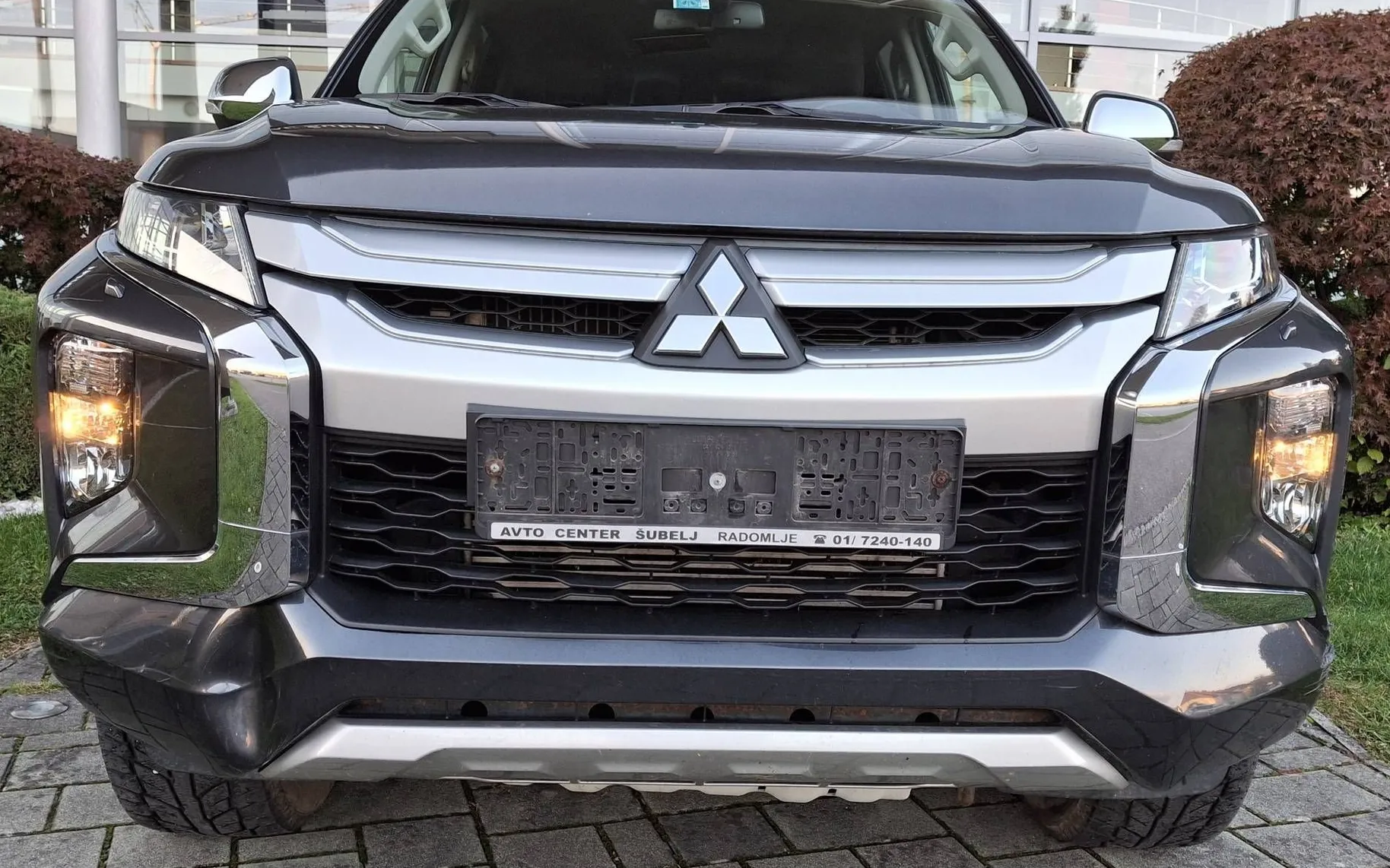 Zunanja slika - Mitsubishi L 200 - Doppelkabine 4WD DECEMBRSKA AKCIJA - 2