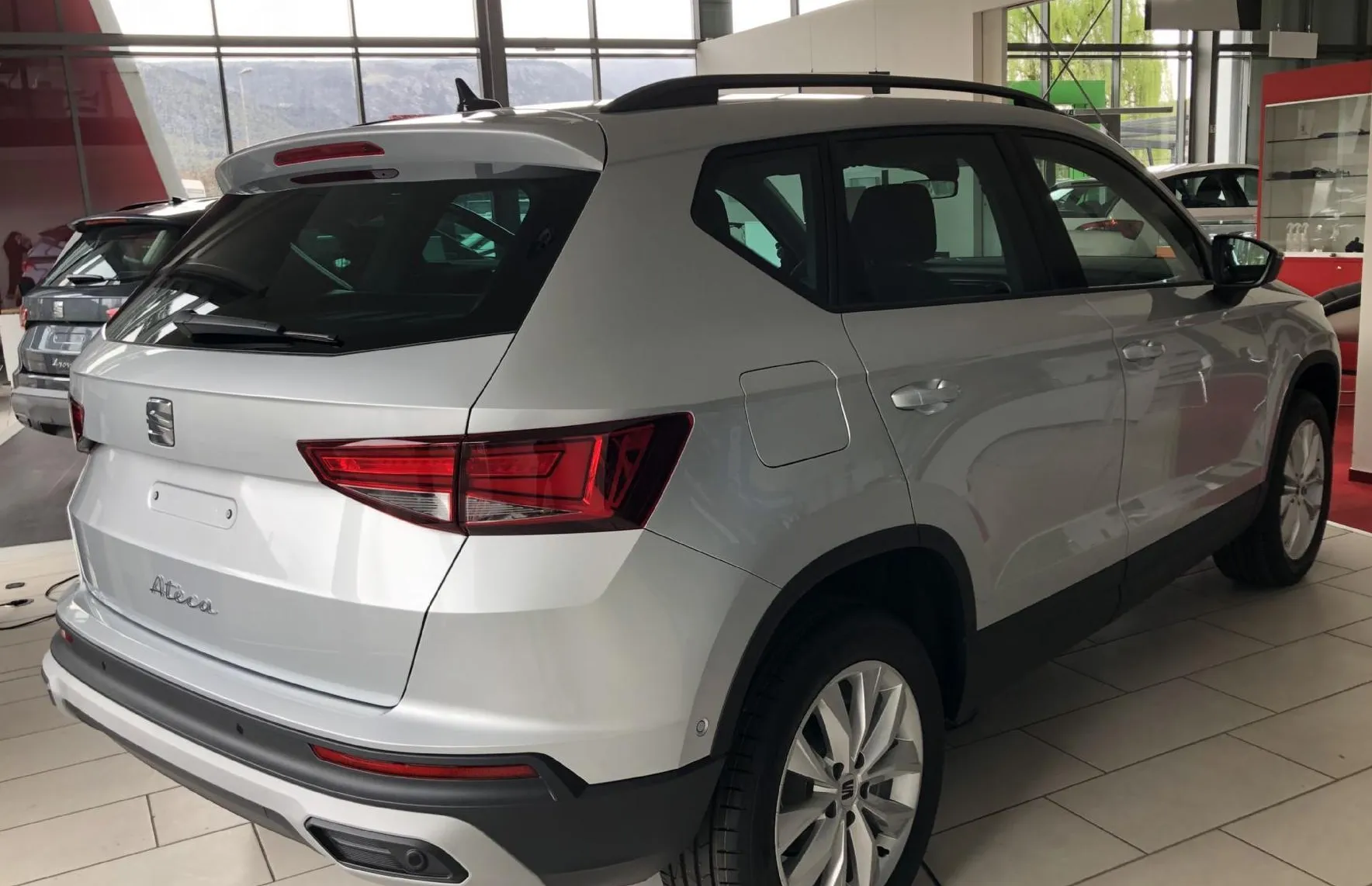 Zunanja slika - Seat Ateca - 1.5 TSI 110 KW STYLE EDITION DSG - 2