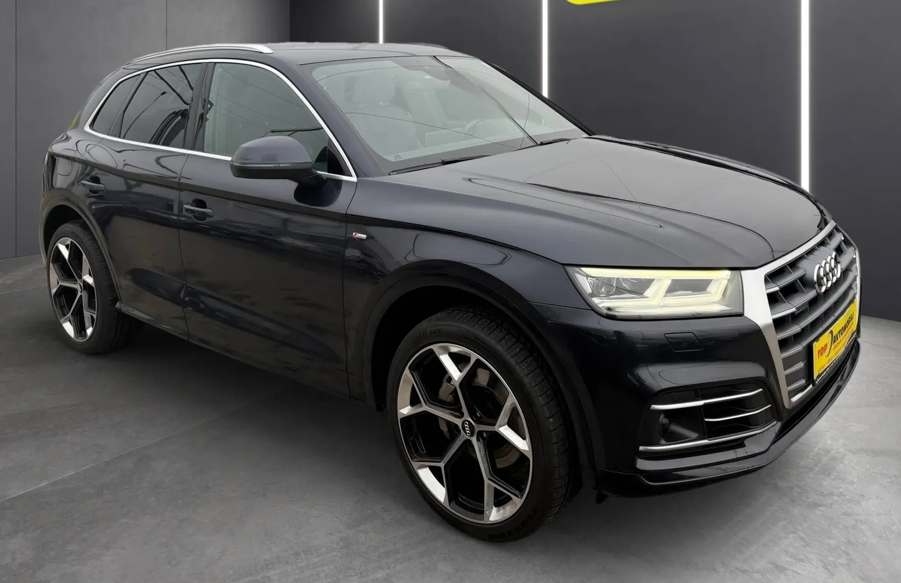 Zunanja slika - Audi Q5 - 40 TDI QUATTRO S-LINE LED TEM NAV PDC KAM TOP... - 10