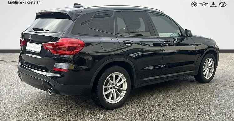 Zunanja slika - BMW X3 - serija : xDrive20d  AT - 5