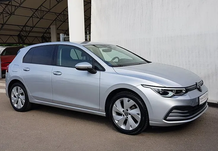 Zunanja slika - VW Golf - 1.5 TSI ACT BMT Life NAVI KAMERA GRETJE 1. LASTNIK - 3