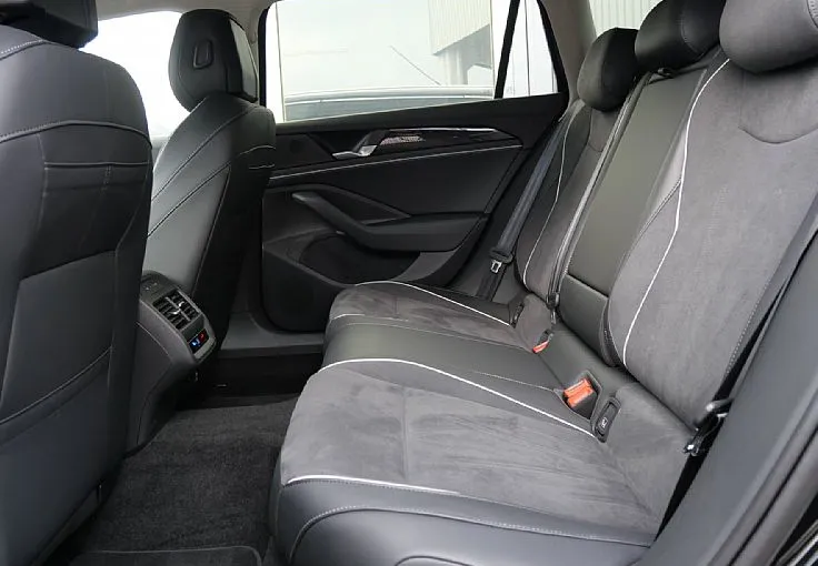 Zunanja slika - Volkswagen Passat - Variant 2.0 TDI BMT Business DSG-360 KAMERA-KLJUKA-MASAŽA - 7