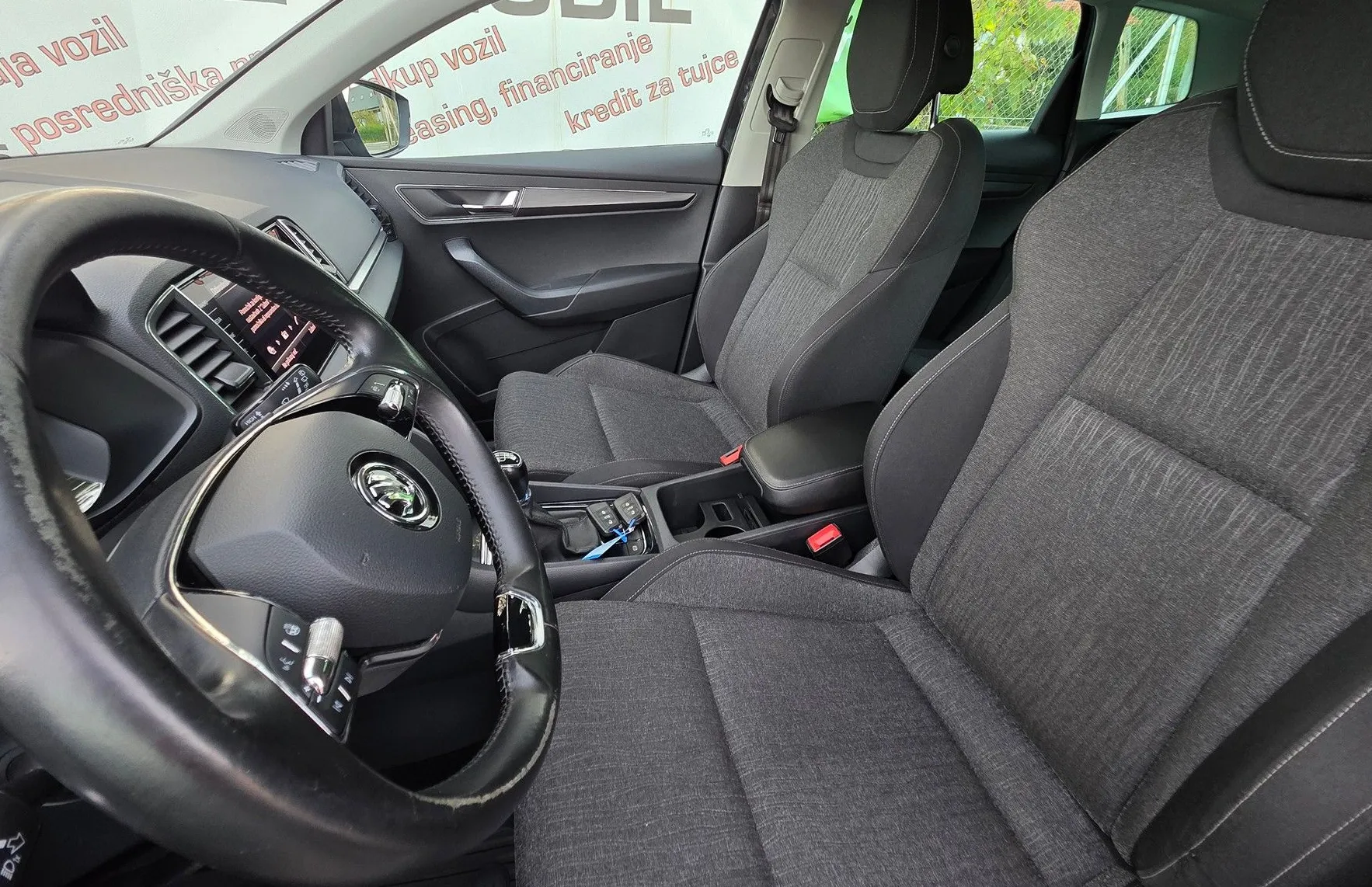 Zunanja slika - Škoda Karoq - 1.0 TSI SPORT LED-KAMERA-NAVI-GRETJE SŽ-1.LASTNIK - 12