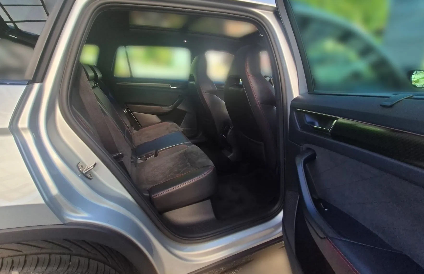 Zunanja slika - Škoda Kodiaq - 4x4 2.0 TSI RS DSG-SLO-1.LAST.-FUL OPREMA-ODLIČEN - 13