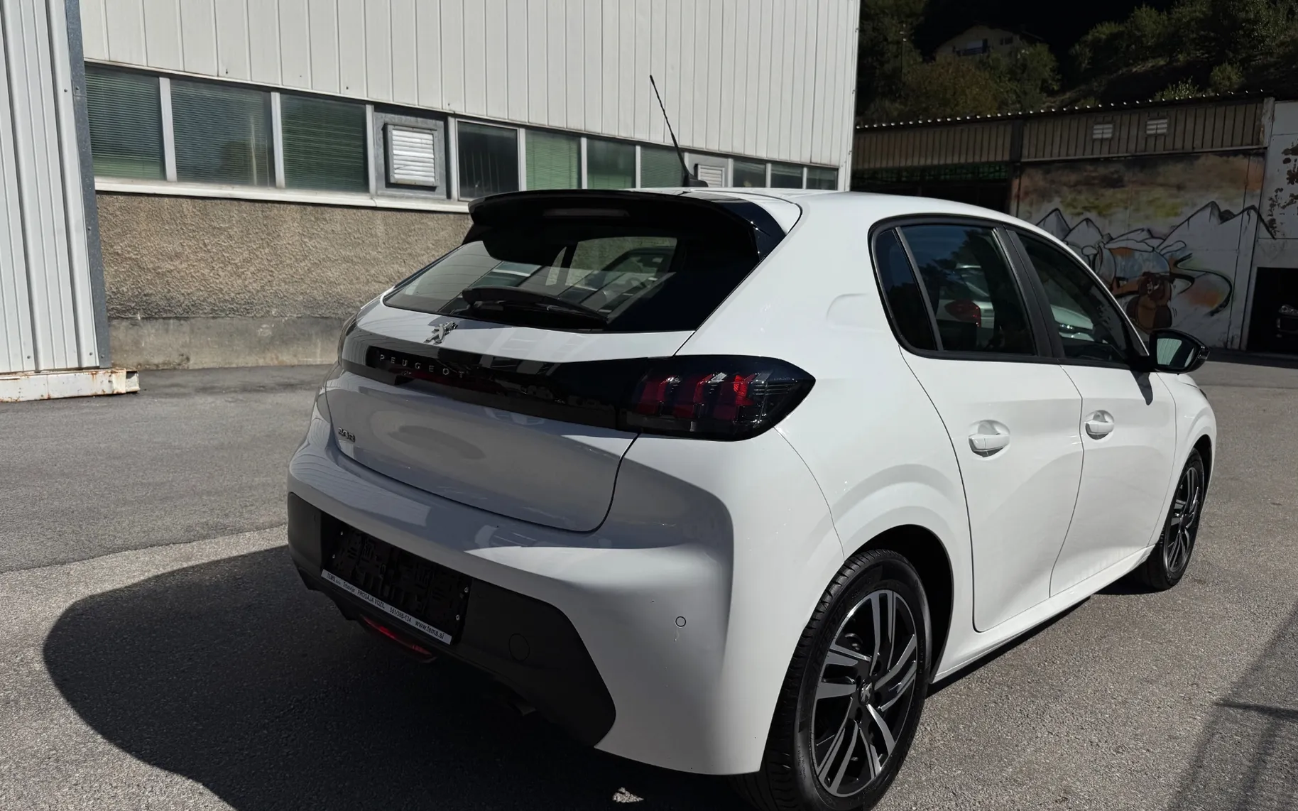 Zunanja slika - Peugeot 208 - 1,2 PURETECH100 5P - ACTIVE - 5