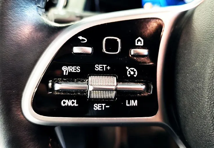 Zunanja slika - Mercedes-Benz GLB-Razred - 180 d URBAN PRO-KAMERA-NAVI-GRETJE-APPLE-DAB-VIDEO - 9