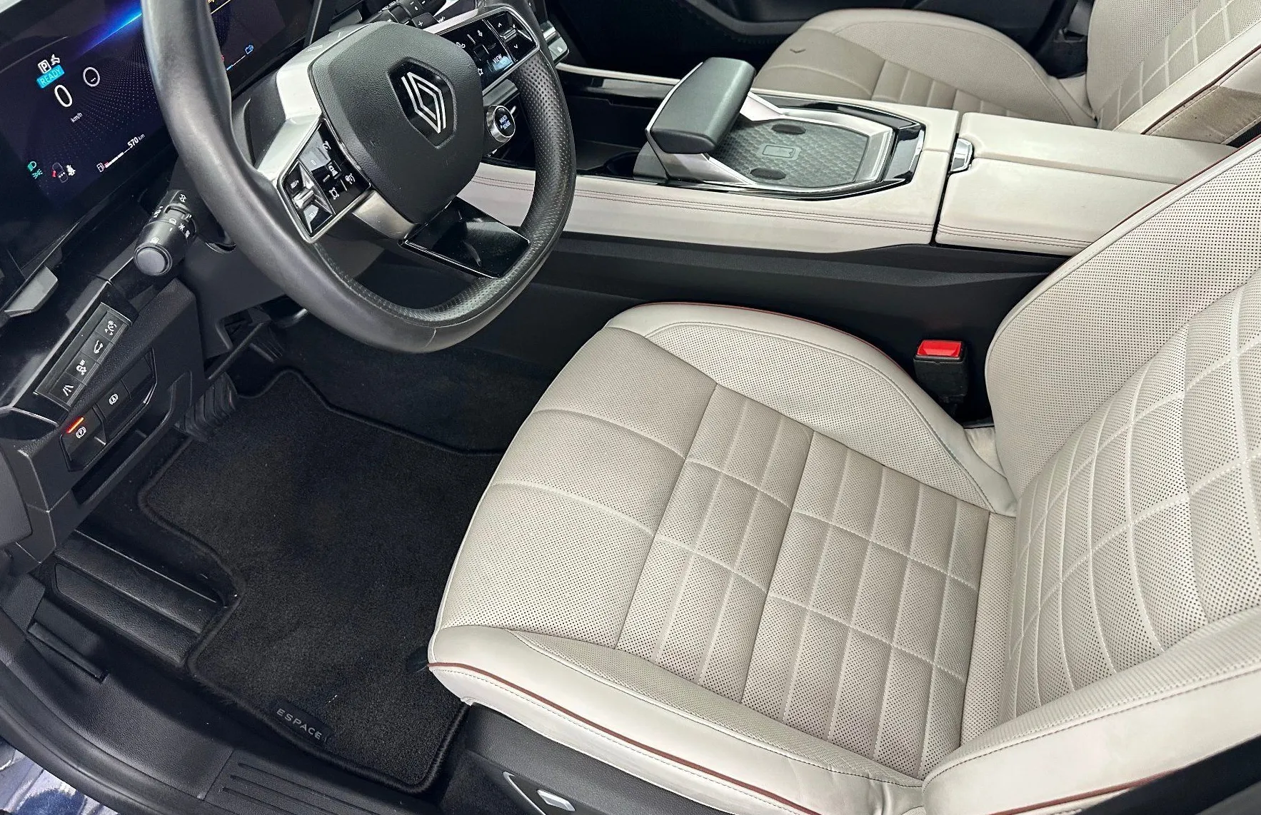 Zunanja slika - Renault Espace - VI Iconic E-Tech Hybrid 1.2 E-TECH Hybrid 147kw - 7