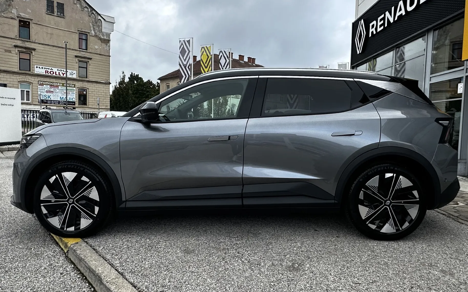 Zunanja slika - Renault Scénic - Scenic Techno E-Tech Electric 170 Comfort range - 3