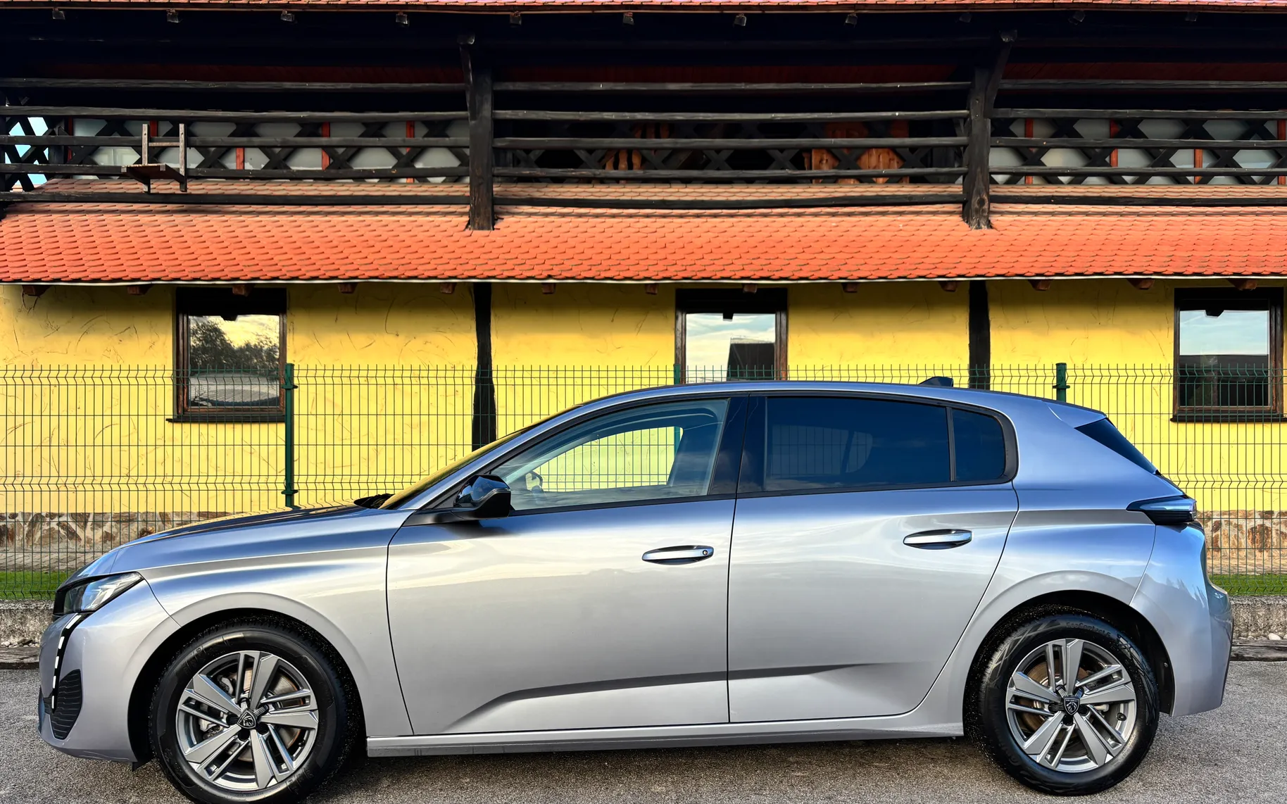 Zunanja slika - Peugeot 308 - 1.5 BLUEHDI 130 ALLURE-LED-NAVI-VIRTUAL-0€ POLOGA - 7