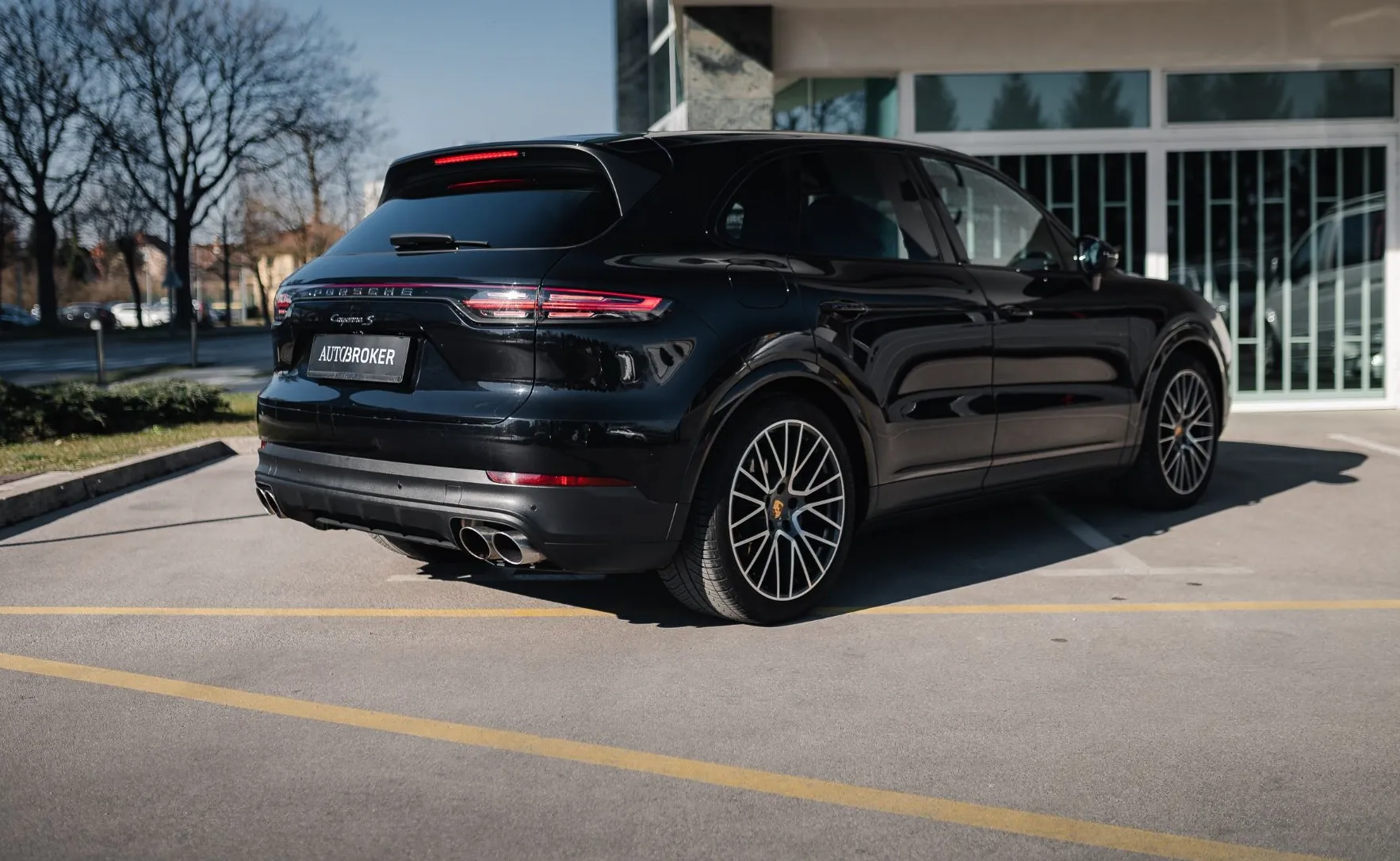 Zunanja slika - Porsche Cayenne - S - ACC 360 MATRIX ZR.VZMET PANO BOSE PA 12-28 - 5