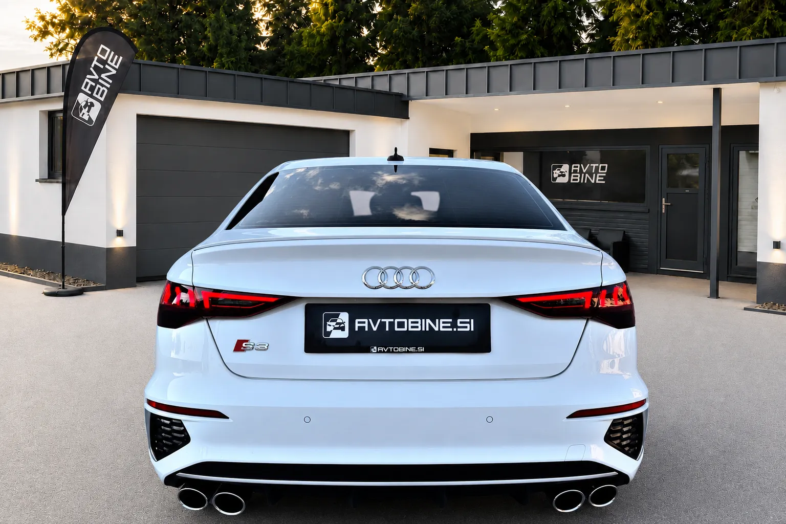 Notranja slika - Audi S3 - LIMUZINA•QUATTRO•TFSI•S TRONIC•MATIX•VIRTUAL•LED - 8