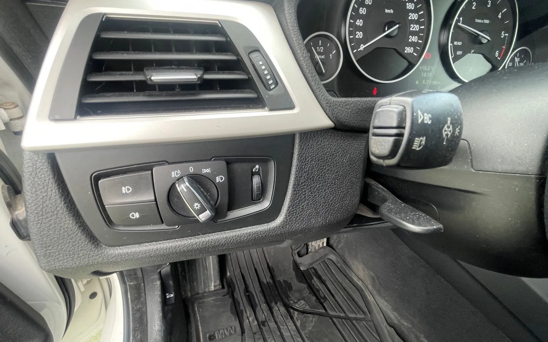 Zunanja slika - BMW Serija 3 - Gran Turismo: 320d xDrive NAVI.PDC.XSENON.VLEČNA NAPRAVA - 15