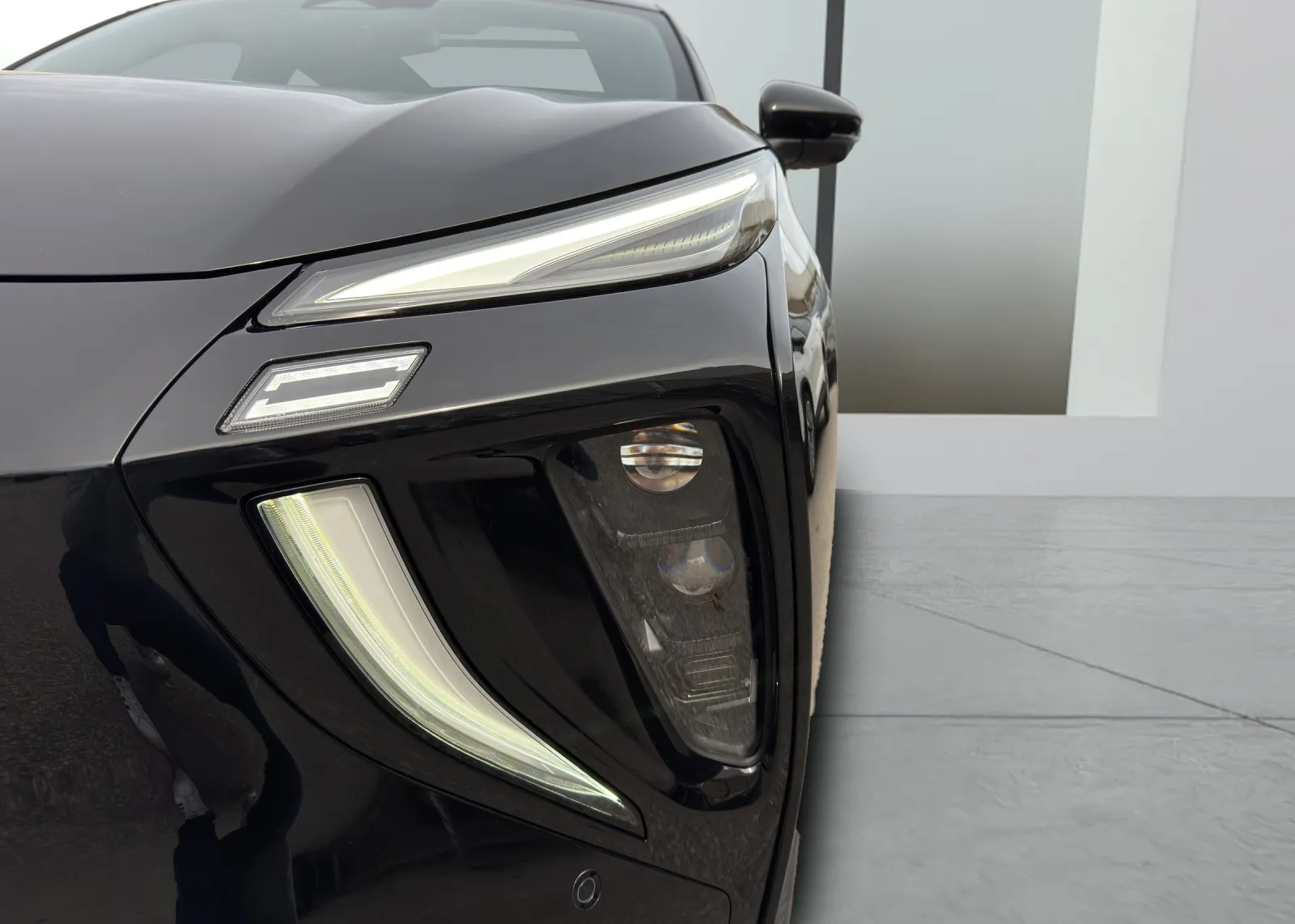 Zunanja slika - Forthing T5 Evo EV - FRIDAY 64.4kWh + PANORAMA + DAB + RADAR + BLISS + - 20