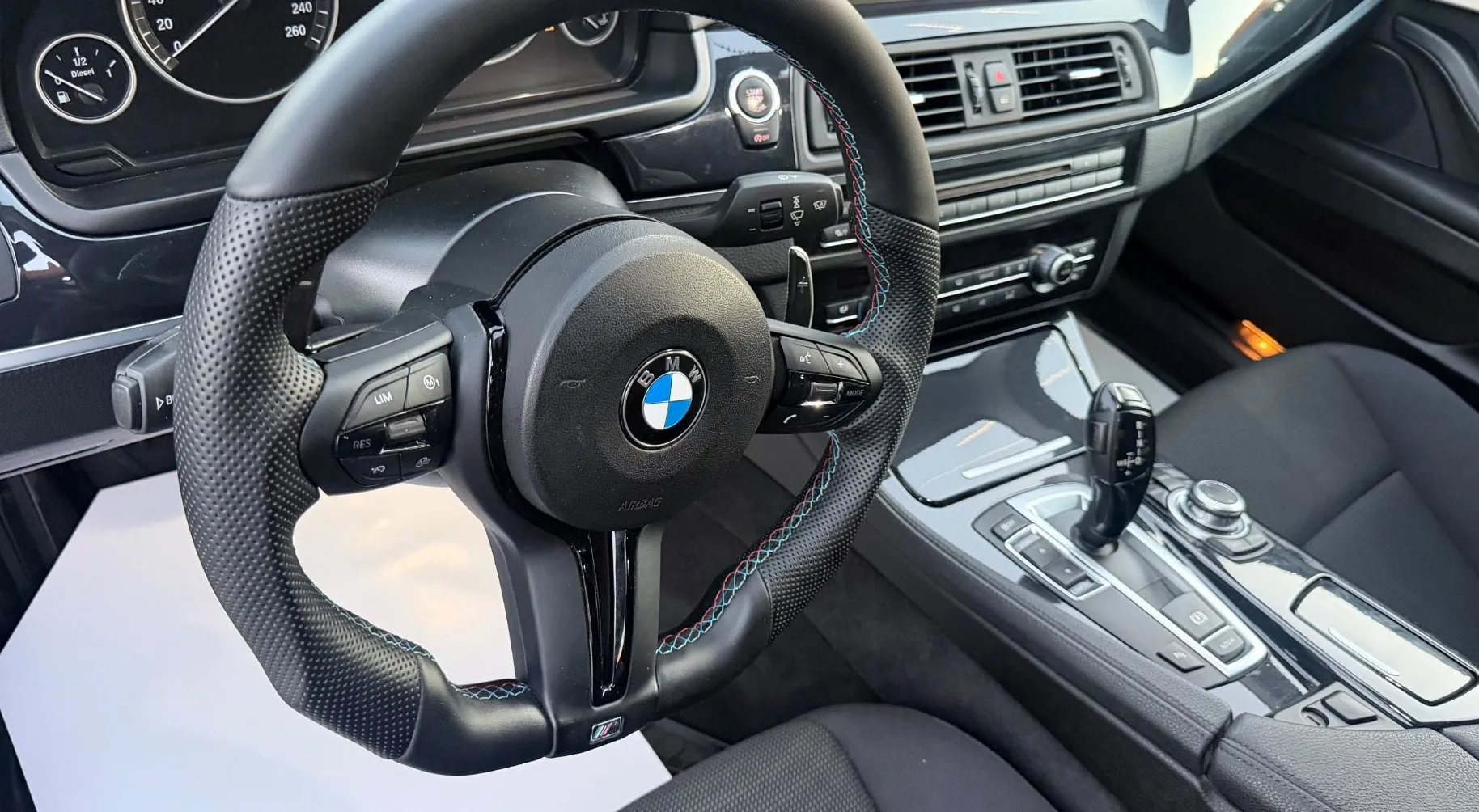 Notranja slika - BMW serija 5: - 525d - 9