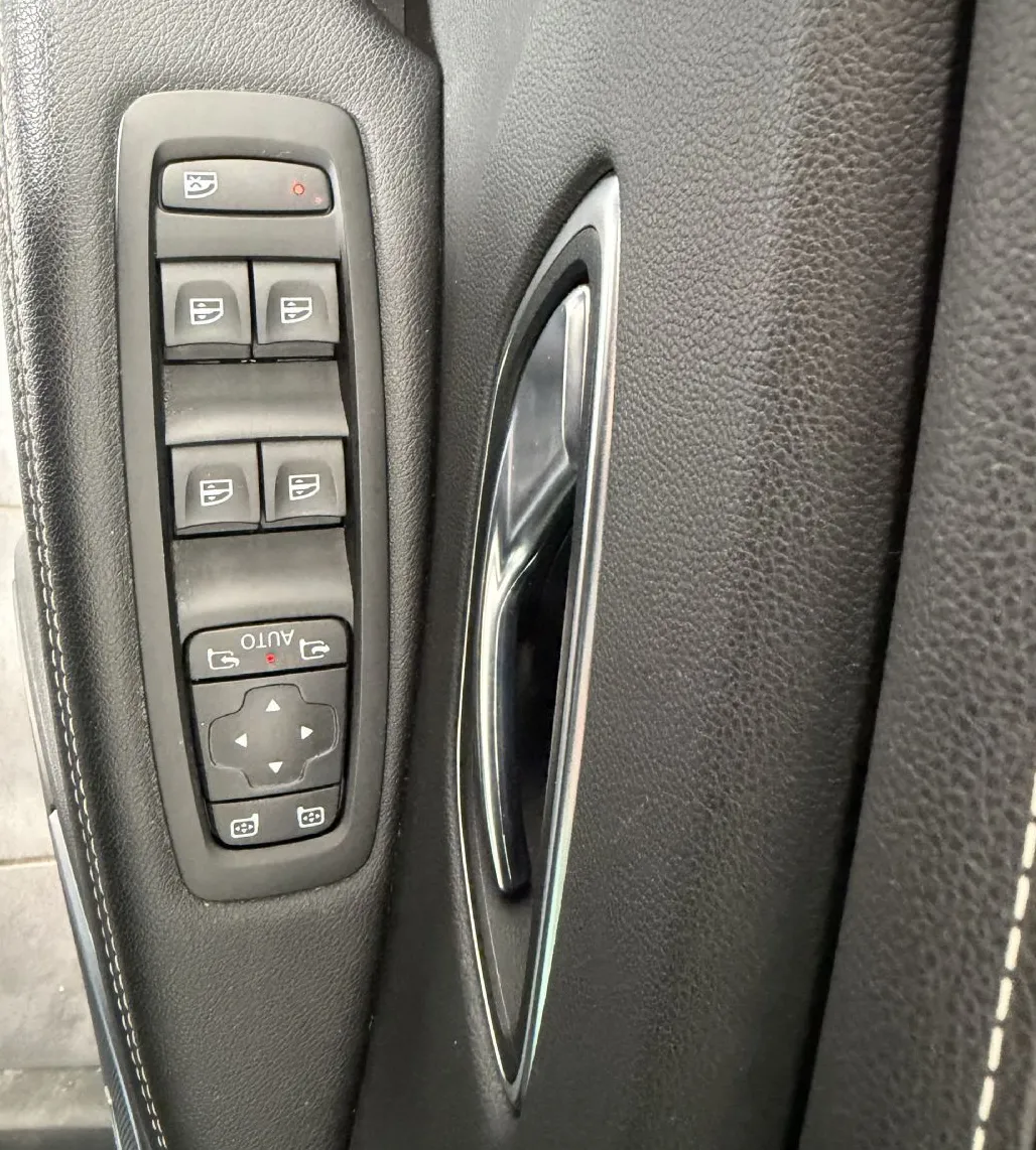 Zunanja slika - Renault Scénic - Grand Scenic BOSE Blue dCi 150 EDC - 18