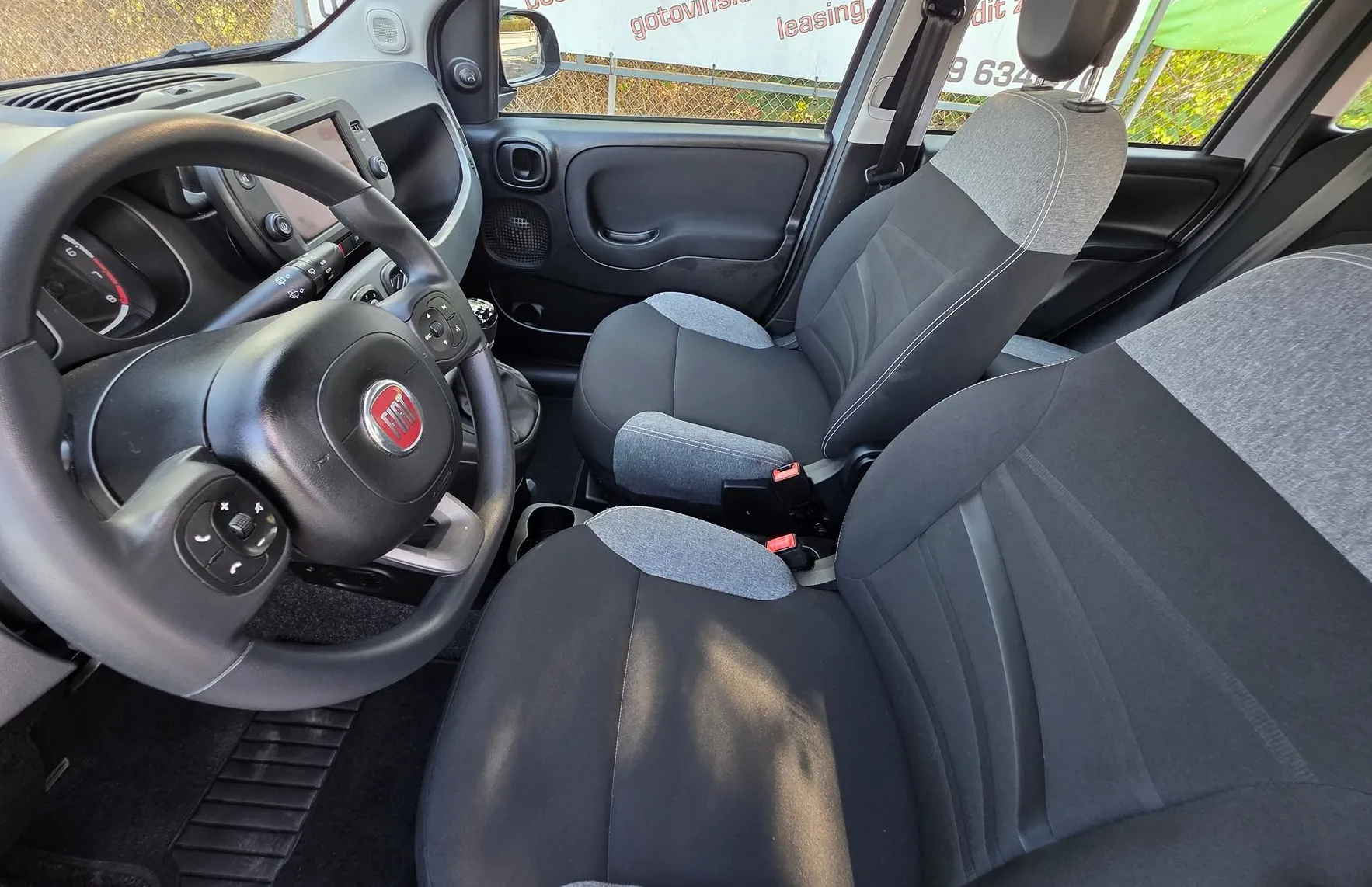 Zunanja slika - Fiat Panda - 1.0 HYBRID STREET ALU PLATIŠČA-KLIMA-1.LASTNIK - 12