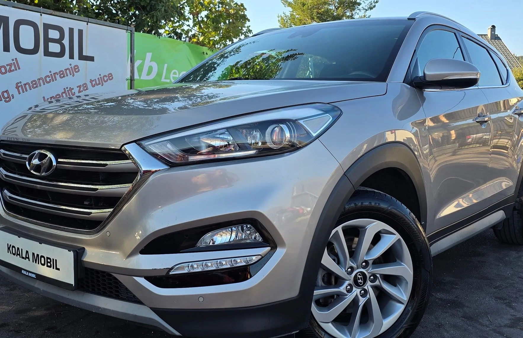Zunanja slika - Hyundai Tucson - 1.6 GDI PREMIUM LED-KAMERA-NAVI-ALU-SLOVENSKI - 18