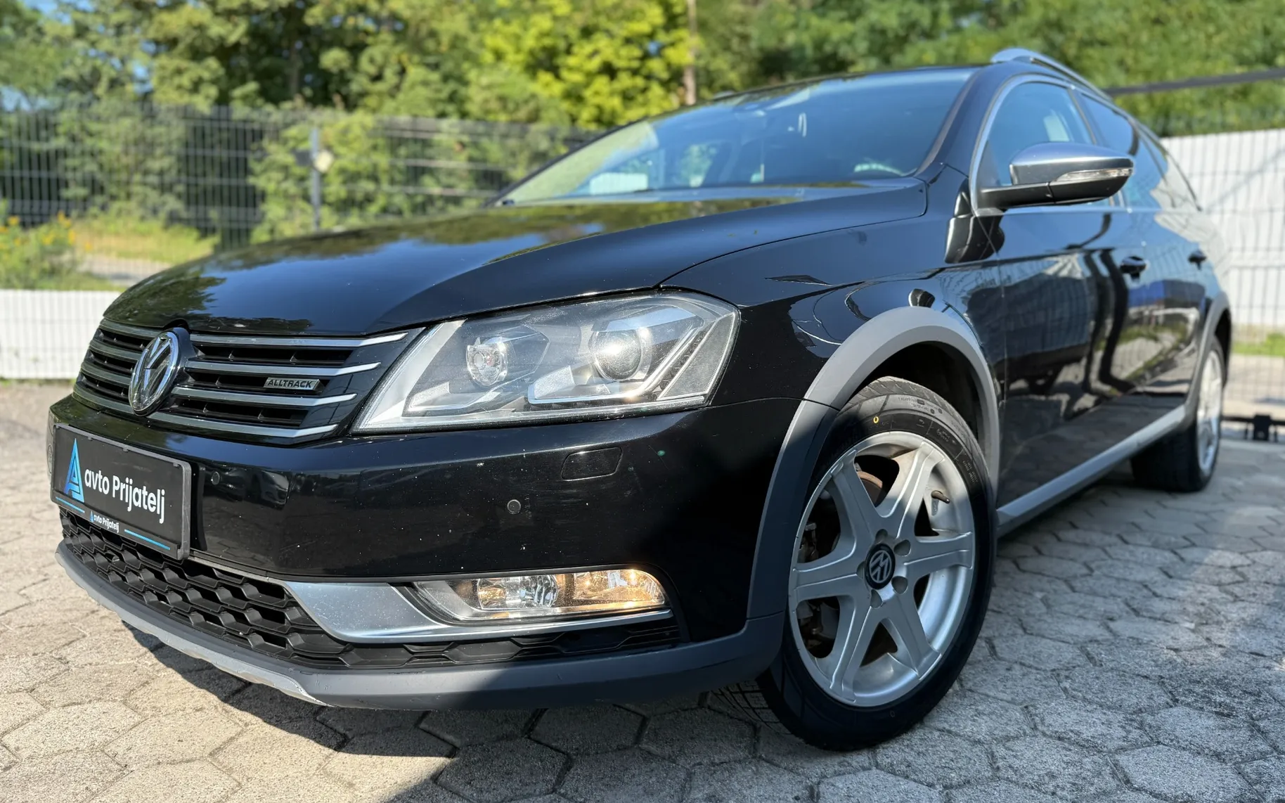 Zunanja slika - VW Passat - 2.0 TDI 4M BlueM.T.Alltr.Premium avt.130 - 1