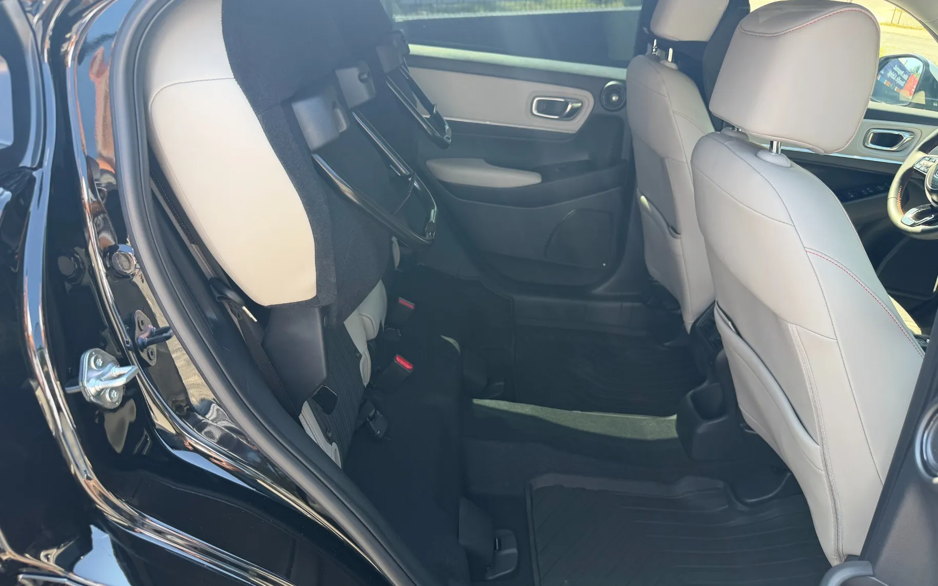 Zunanja slika - Honda HR-V - 1,5 i-MMD Hybrid Elegance CVT - 13