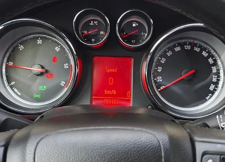 Zunanja slika - Opel Insignia - 2.0 CDTI 96KW - SLO - BIXENON ADAPTIVE - TEMPOMAT - 12