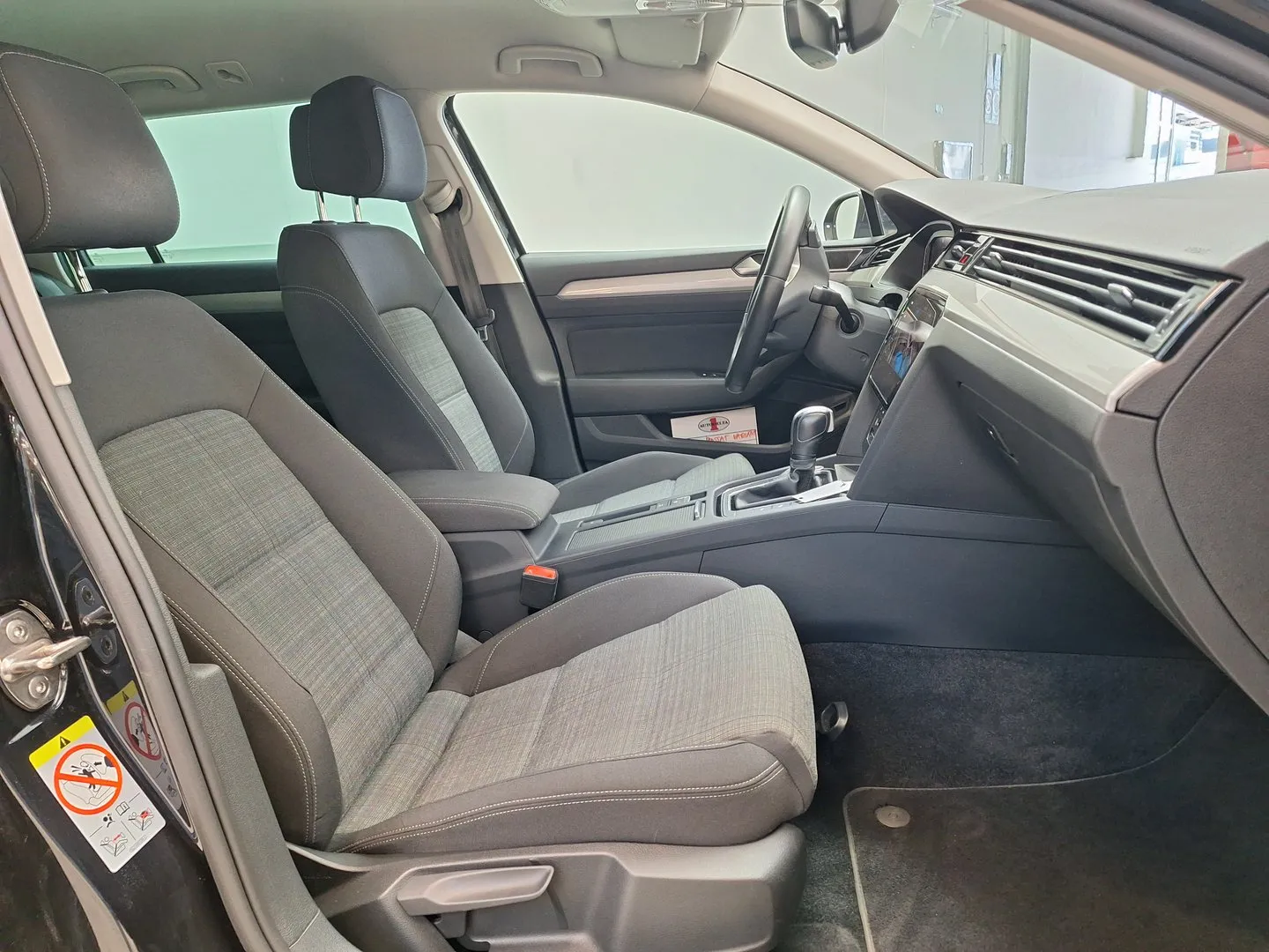 Zunanja slika - VW Passat - Variant Business 2.0 TDI DSG - 10