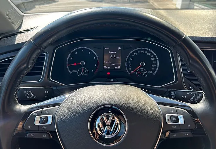 Zunanja slika - Volkswagen T-Roc - 1.0 TSI BMT Style - Odličen - 7