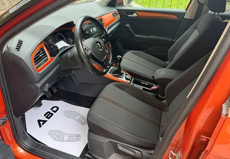 Zunanja slika - Volkswagen T-Roc - 4motion 2.0 TDI SPORT ALU KAMERA RADAR FULLED - 7