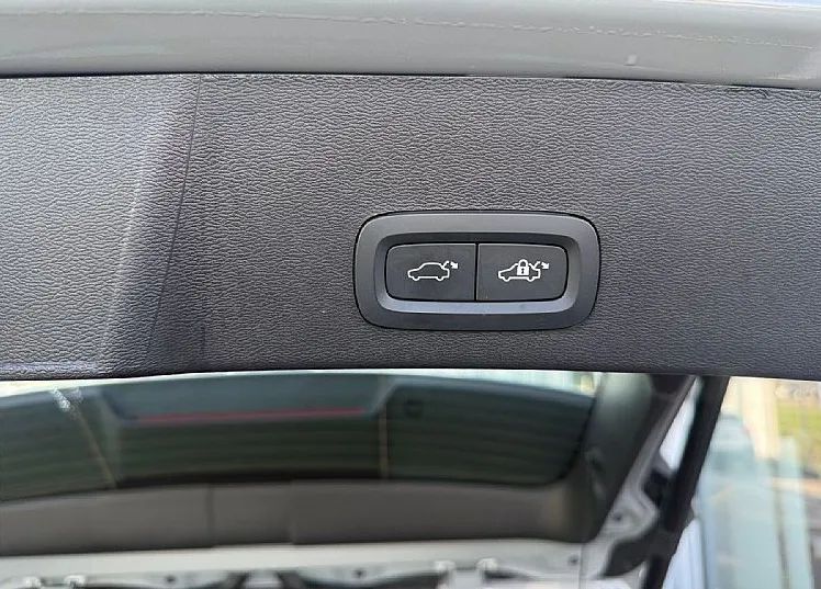 Zunanja slika - Volvo XC40 - B3 bencin 163hp AUT FWD DCT  SLO vozilo 1.lastnik - 20