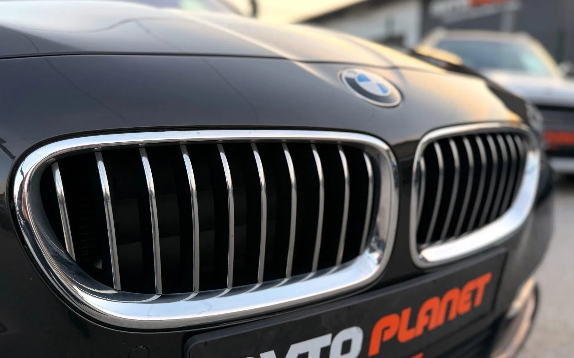 Zunanja slika - BMW Serija 5 - Touring: 520d xDrive AUT. LuxuryLiNE LED XENON USNJE ALU - 11