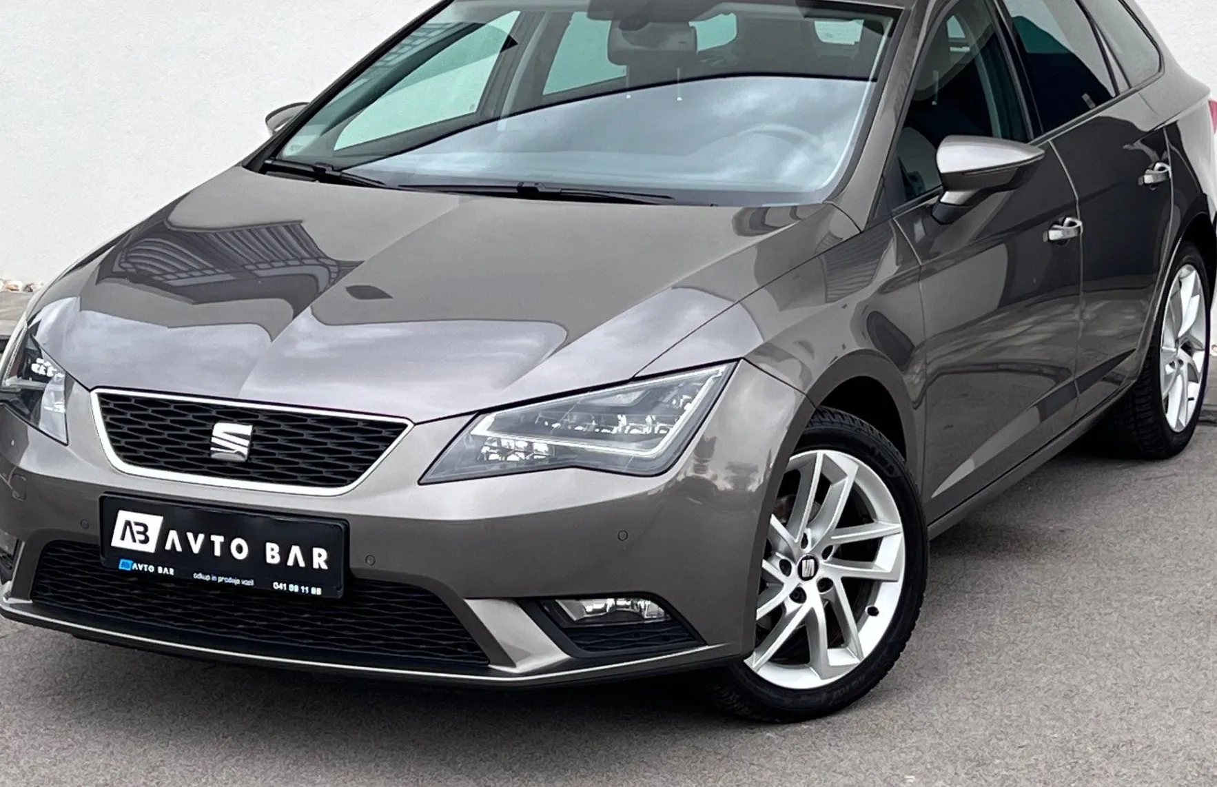 Zunanja slika - Seat Leon - 1.6 TDI+SLO+ALU+NAVI+PDC+LED - 1