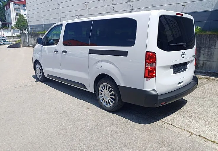 Zunanja slika - Toyota Proace - Verso Long 2.2 D-4D Shuttle Avt. - 2