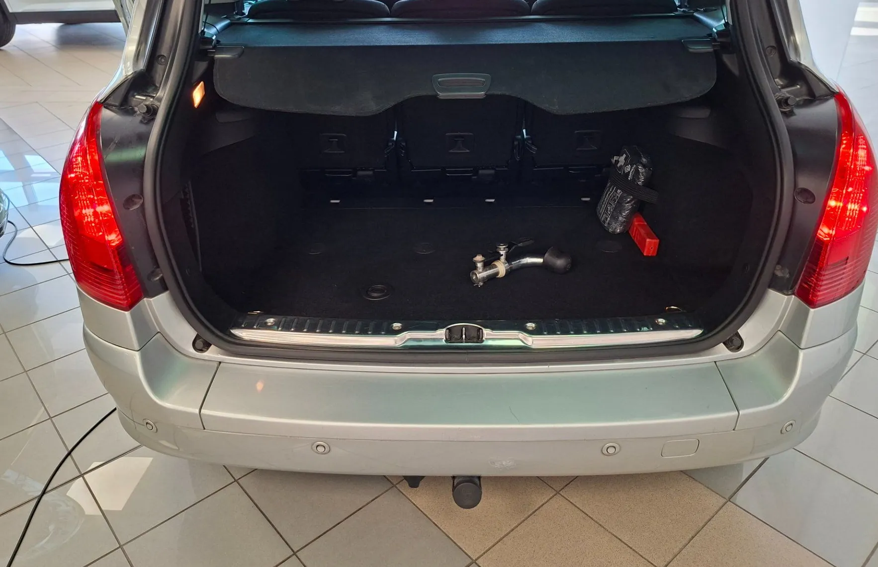 Zunanja slika - Peugeot 308 - SW Premium 1.6 HDi-HITRI KREDIT-ODLIČEN- - 17