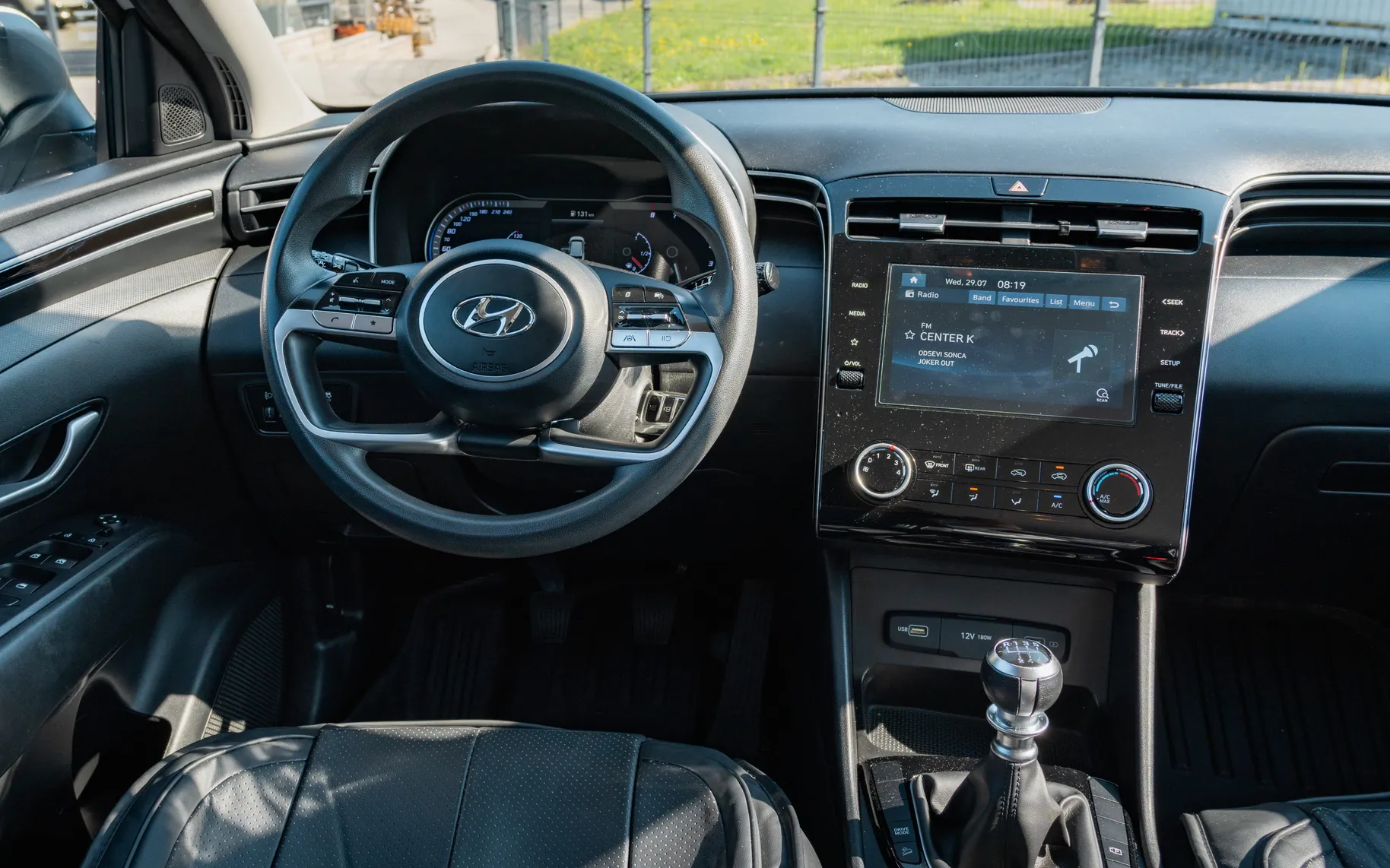 Notranja slika - Hyundai Tucson - 1,6 T GDI Style - 10
