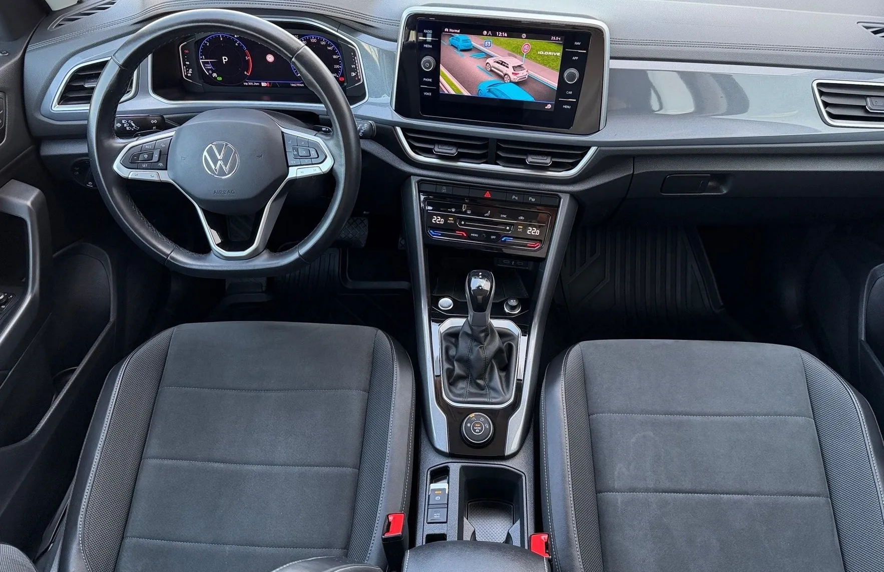 Zunanja slika - VW T-Roc - 4motion 2.0 TDI BMT Style DSG-Mrtvi kot-PDC-Kamera - 10