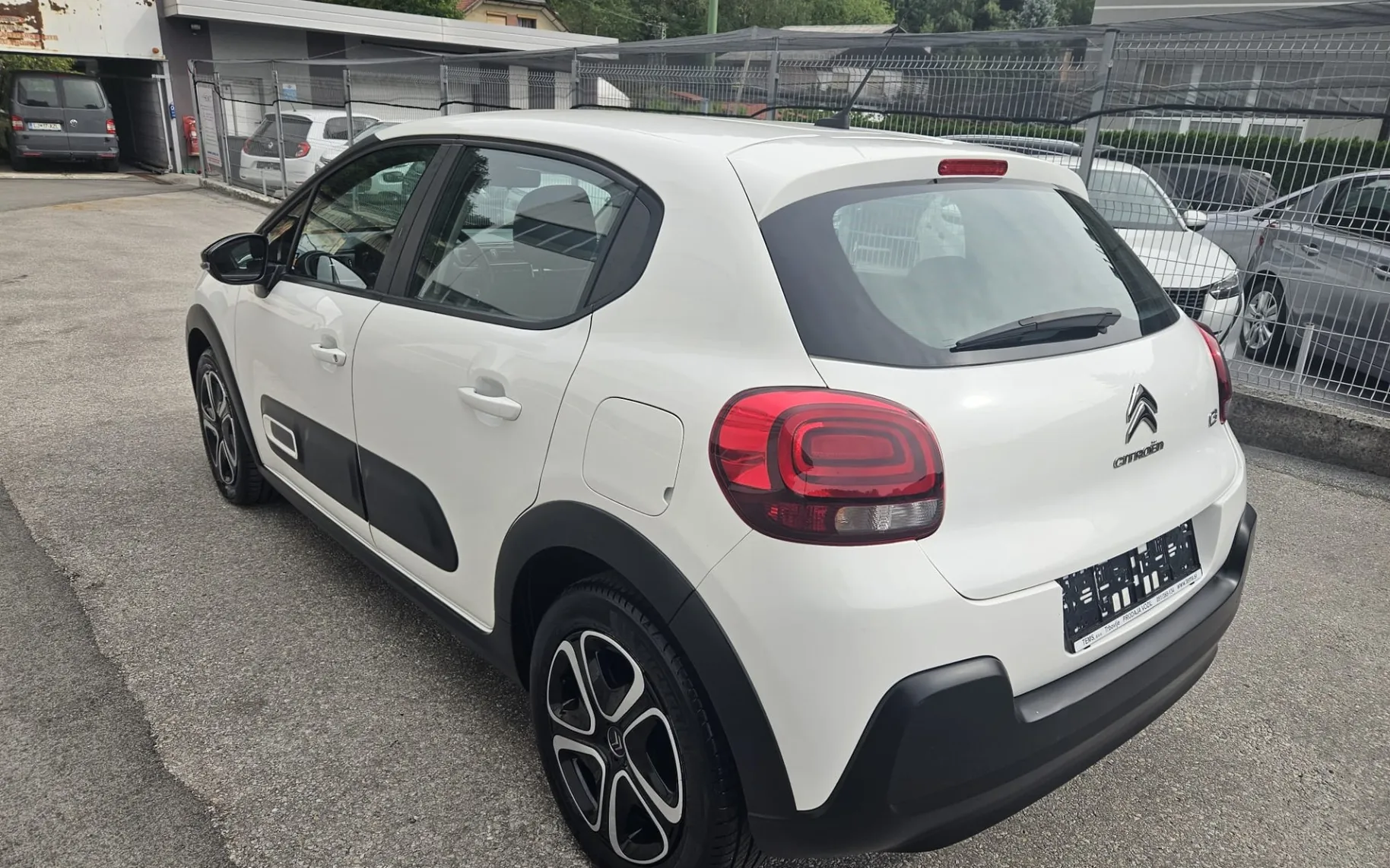Zunanja slika - Citroën C3 - 1,2 PureTech 83 - Feel - 4