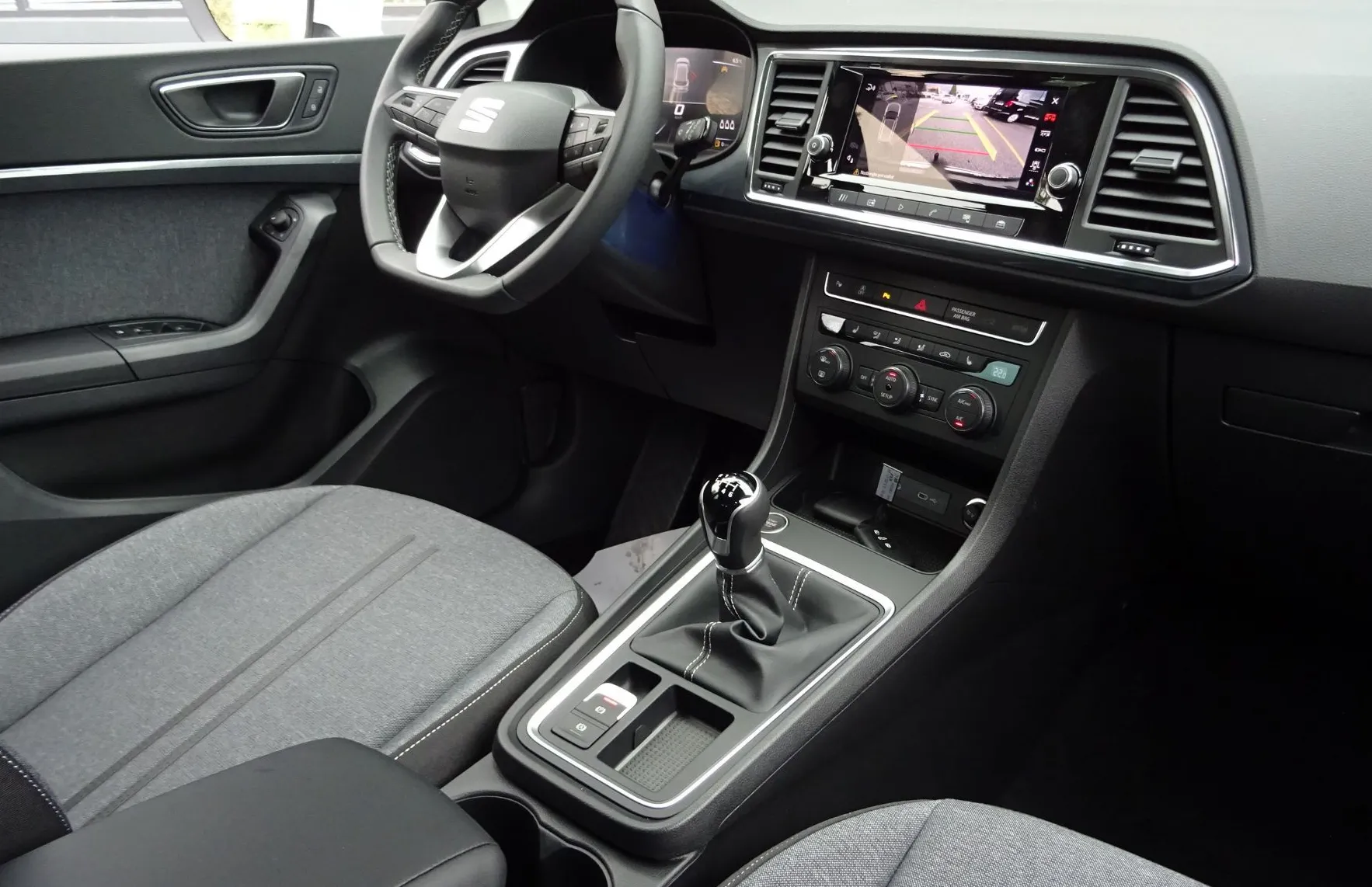 Zunanja slika - Seat Ateca - 1.5 TSI 150 KM STYLE EDITION - VLEČNA KLJUKA - - 10
