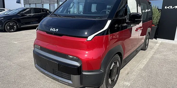 Zunanja slika - KIA PV5 - 71.2 kWh baterija 120 kW 163 KS  Quantum - 7