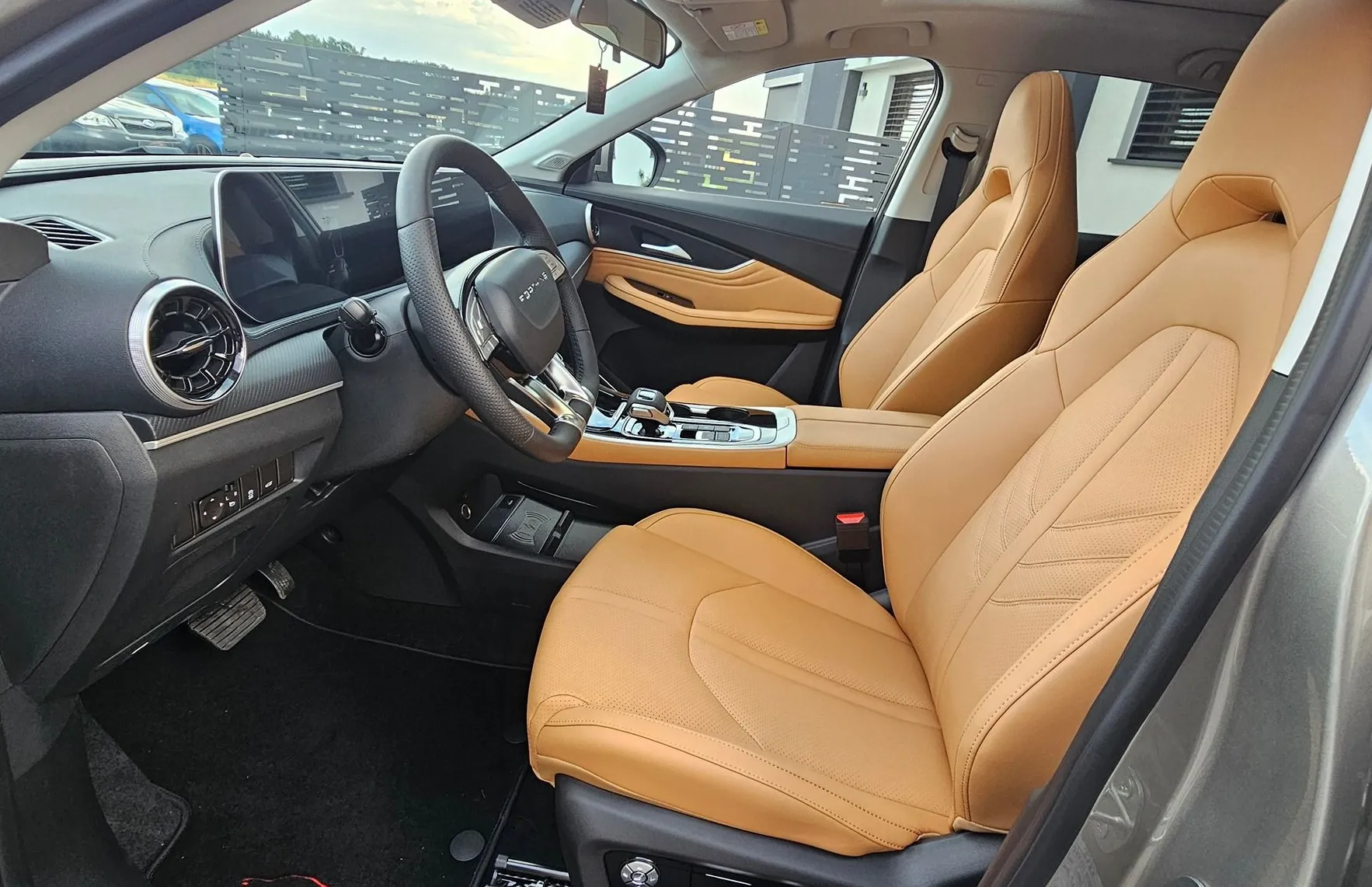 Zunanja slika - Forthing Forthing T5 EVO - T5 Evo my 2025 + ADAS+1.5 T-GDI 7DCT- NA ZALOGI- - 4