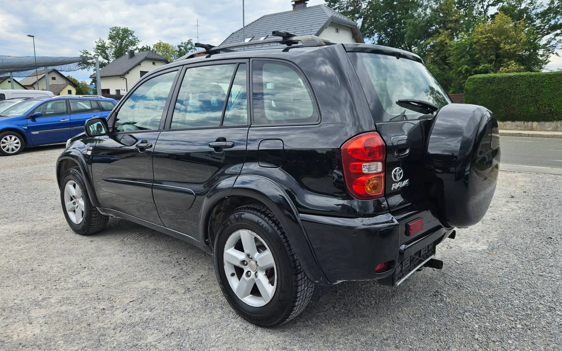Zunanja slika - Toyota RAV4 - 2.0 D-4D 4WD  SLO... - 4