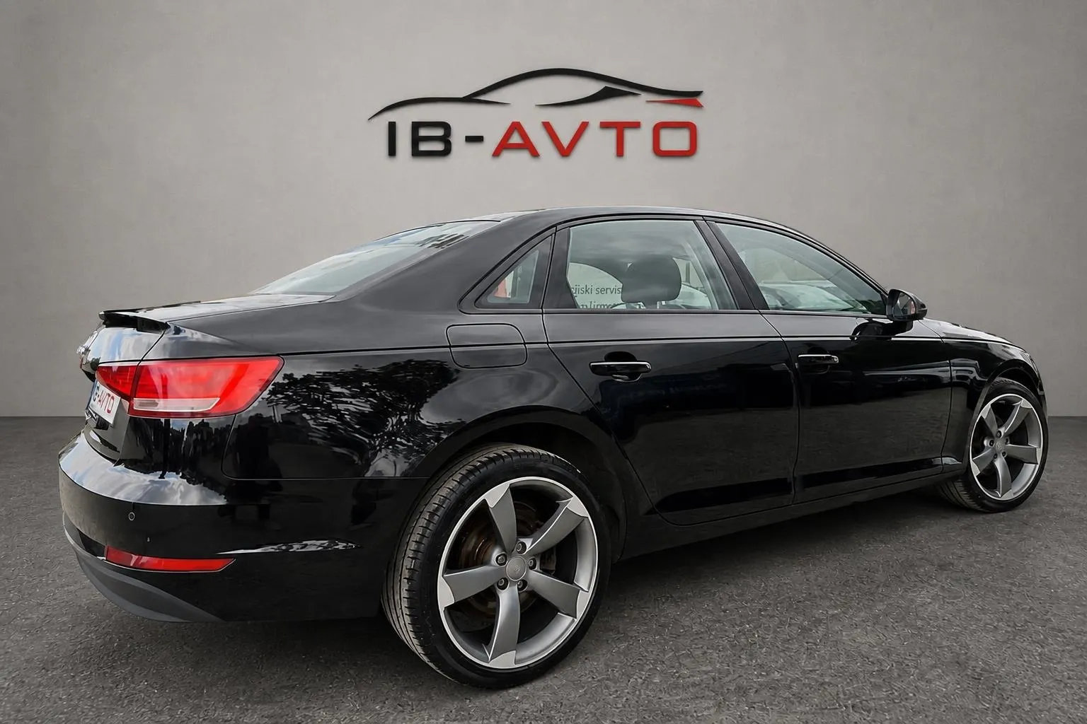 Zunanja slika - Audi A4 - 2.0 TDI  Basis - 3